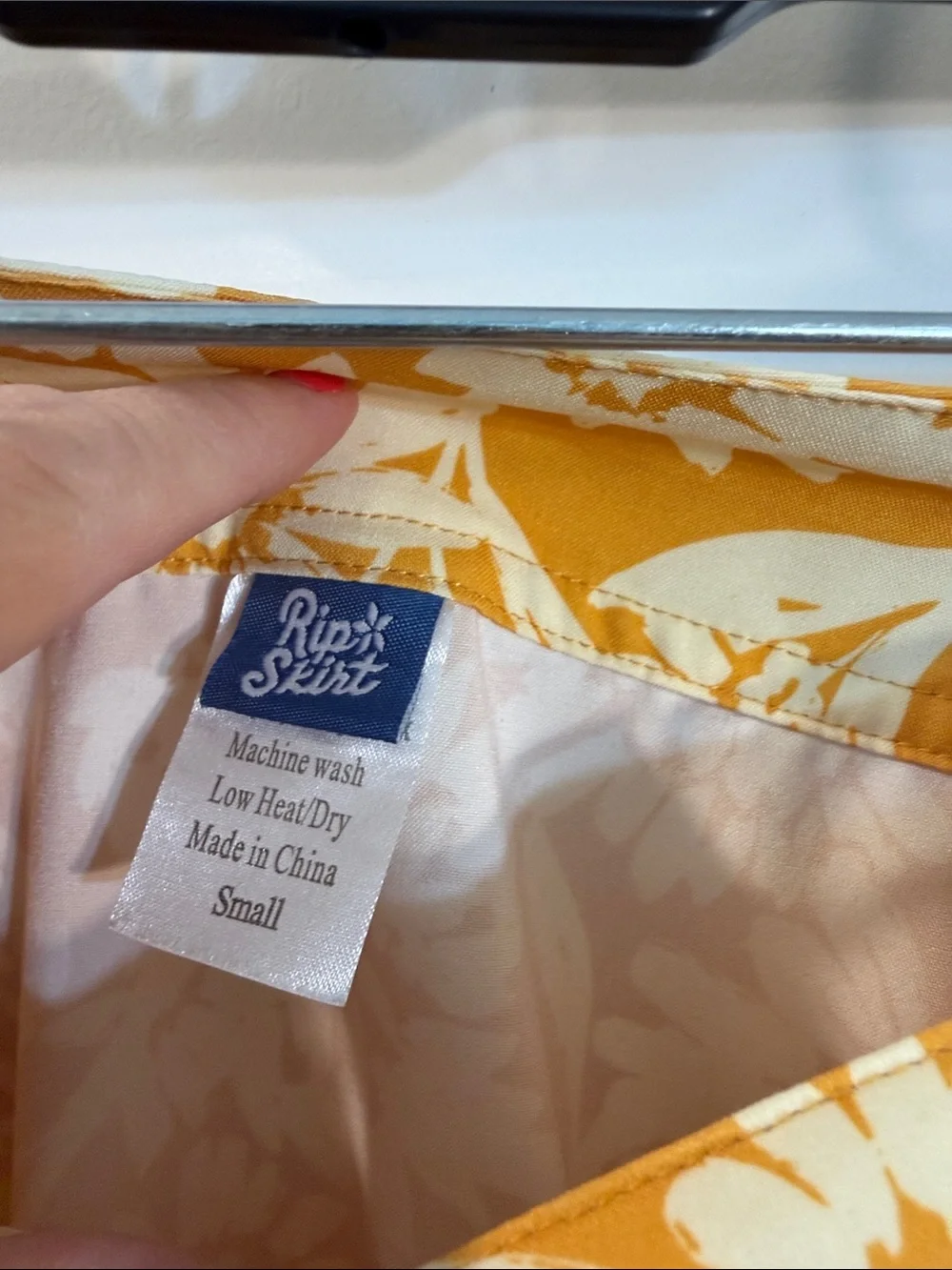 RipSkirt Saffron Sun Length 3 Wrap Skirt Mustard Yellow Cream Floral Print SM - Picture 4 of 5